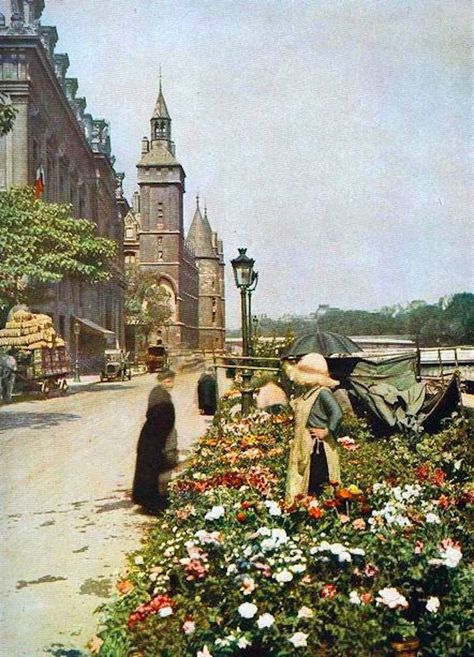 Daily life of Paris in the early 20th century. Subtractive Color, Paris 1900, Old Paris, Paris Vintage, I Love Paris, Paris Photo, Vintage Paris, Foto Vintage, Colour Photograph