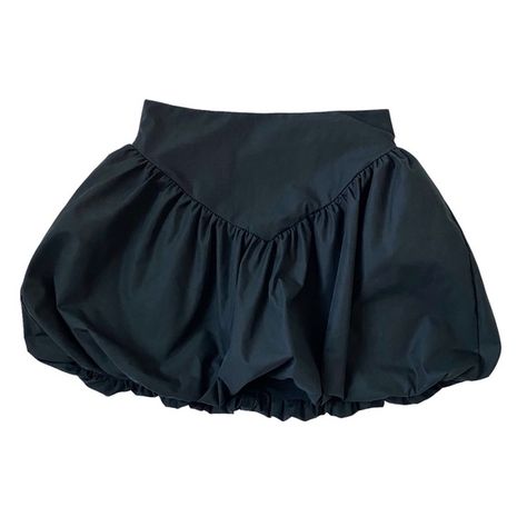 A perfect poof black mini skirt Mini Skirt Aesthetic, Cider Dresses, Skirt Aesthetic, V Design, Taylor Swift Outfits, Black Mini Skirt, Winter 2024, Black Mini, Mini Skirt