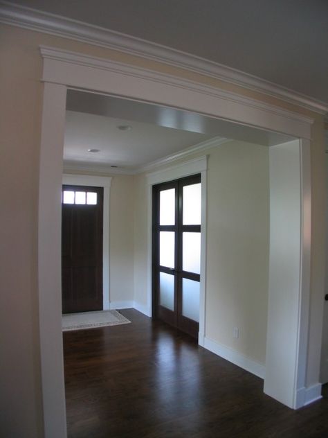 molding Wainscoting Dining Room, Black Entry Doors, Wainscoting Kitchen, Door Frame Molding, Frame Molding, Crown Moldings, House Trim, Door Molding, Open Wall