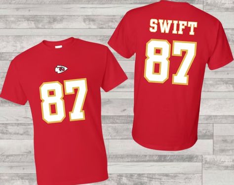 Celebrity Couple Costume, Celebrity Couple Costumes, Taylor Swift Costume, Taylor Swift Dress, Football Jersey Shirt, Celebrity Couple, Hallowen Costume, Couple Costume, Red Jersey