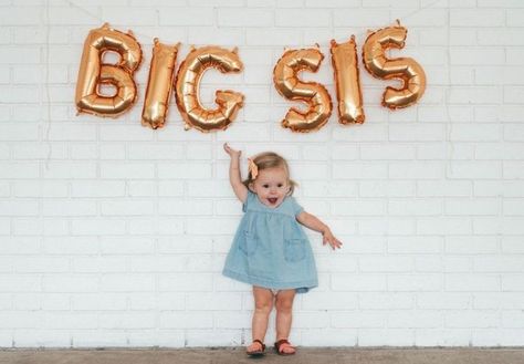 These adorable Pregnancy Announcements made us smile — please tag @RashtiWomenCare & share yours! Baby 2 Announcement, Second Baby Announcements, Baby Number 2, Big Sisters, Future Mommy, Announcement Ideas, Pregnancy Announcements, Foto Baby, Baby 2