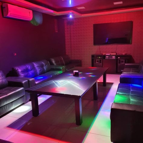 Ktv Rooms Design Ideas, Ktv Bar Room Design, Karaoke Room Design Interiors, Karaoke Room Design, Karaoke Ideas, Bar Room Design, Garage Lounge, Bar Lounge Design, Party Rooms