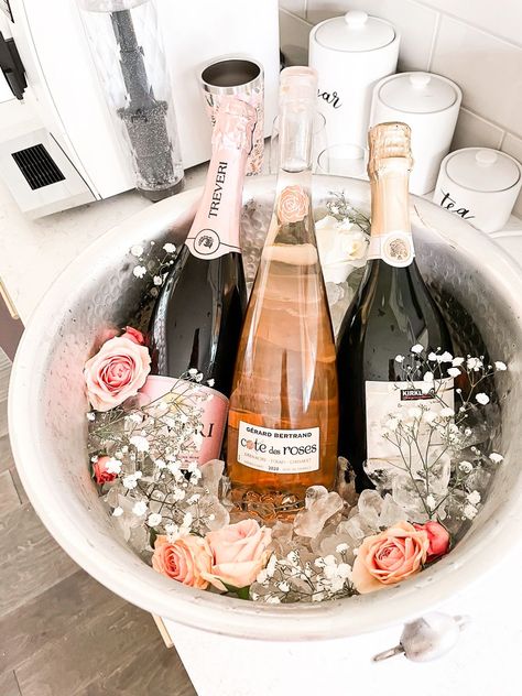 Bridal Shower Champagne Theme, Prosecco Bridal Shower Theme, Glam Bridal Shower Ideas, Petals And Prosecco Bridal, Petals And Prosecco, Peach Bridal Showers, Bridal Shower Drinks, Pearl Bridal Shower, Bridal Shower Champagne