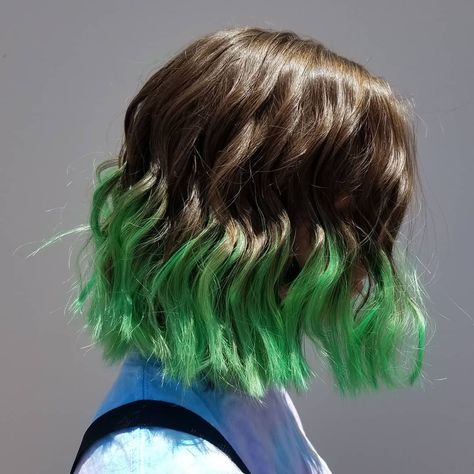 Phoenix Hair Artist 🎨✂️ on Instagram: “Team spirit! 💚 Avery had left over blonde on bet ends, and is off to camp. Her team color is.... You guessed it, green! So, knowing it'll…” Phoenix Hair, Hair Artist, Left Over, Artistic Hair, Artist On Instagram, Team Spirit, Team Colors, Phoenix, Dreadlocks