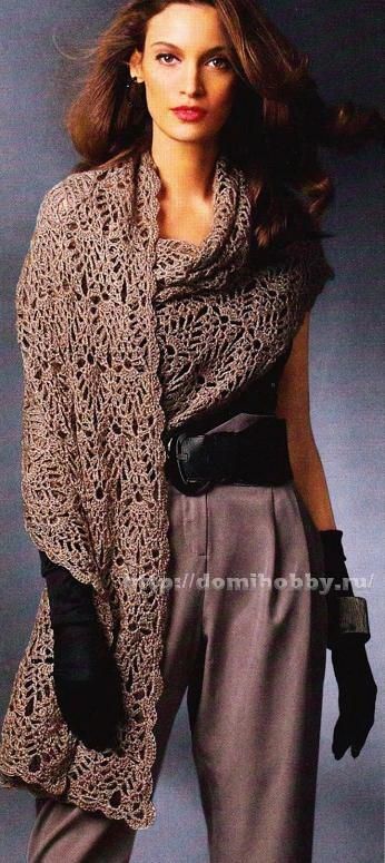 étole marron  Etoles et leurs grilles gratuites , au crochet ! Crochet Scarf Diagram, Poncho Au Crochet, Crochet Shawls And Wraps, Crochet Clothing And Accessories, Shawl Patterns, Crochet Wrap, Chale Crochet, Crochet Cowl, Crochet Poncho