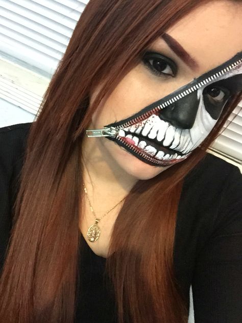 Halloween Makeup zipper skull face by Chris Galván Halloween Zipper Face, Zipper Halloween Makeup, Zipper Face Halloween, Zipper Face Makeup, Face Makeup Halloween, Facial Art, Sugar Skull Face, Zipper Face, Zipper Makeup