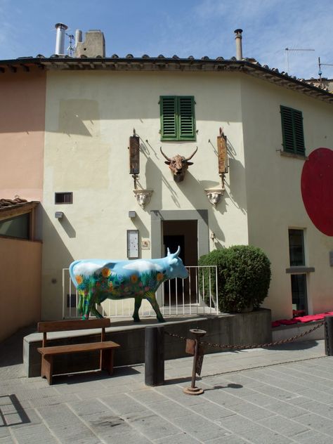 DARIO CECCHINI – A Butcher in Chianti | THIS TUSCAN LIFE Dario Cecchini, Red Armchair, Vegetarian Menu, Beef Burger, Italian Coffee, Spring Recipes, Food Shop, Watercolor Artist, Tuscany