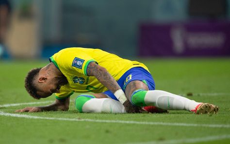 Neymar Injury, Jay Park, Neymar Jr, Neymar, Ronaldo, Football, Sports, Quick Saves, American Football