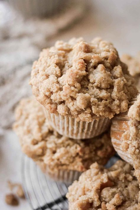 Brown Sugar Crumble Topping, Peach Rhubarb, Pumpkin Pecan Muffins, Yummy Muffins, Muffins With Streusel Topping, Crumble Muffins, Rhubarb Muffins, Peach Muffins, Pear Crumble