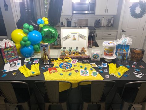 Breaking Bad Party Theme, Breaking Bad Birthday Party Decorations, Breaking Bad Party Ideas, Breaking Bad Birthday Party, Breaking Bad Birthday, Bad Birthday, Breaking Bad Party, Golf Outing, Call Saul