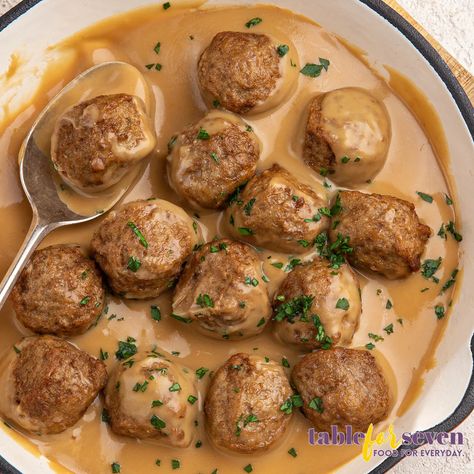 Pioneer Woman Swedish Meatballs, Mozzarella Pearls Recipes, Pioneer Woman Meatballs, Oven Meatballs Recipe, Turkey Swedish Meatballs, Enchilada Meatballs, Swedish Meatball Recipe, Slow Cooker Swedish Meatballs, Swedish Meatballs Recipe