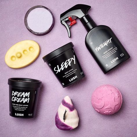 Sleep tight with ASMR Lush Dream Cream, Glo Girl, Beauty Counter, Skin Care Routine For 20s, Lush Bath, Lush Products, Night Skin Care Routine, Nighttime Routine, Lush Cosmetics