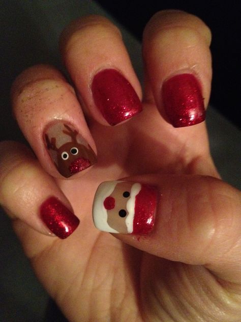 Santa And Rudolph Nails, Gel Nail Christmas Designs, Christmas Nails Rudolph, Christmas Art Easy, Rudolf Nails, Rudolph Nails, Santa Nail Art, Deer Nails, Nail Polish Art Designs