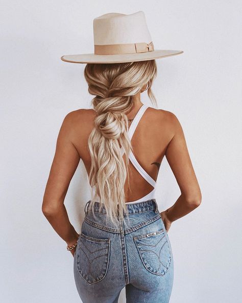 Emily Rose Hannon, Western Hairstyles, Hair With Hat, Pixie Haircut Fine Hair, Emily Rose, Hair Stylies, Bun Hairstyles For Long Hair, Bridesmaid Hair, Hat Hairstyles