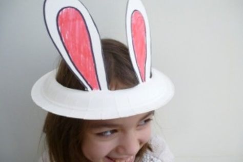 How To Make A Paper Plate Bunny Ear Easter Bonnet - Netmums Easter Crafts To Make, Easter Hat Parade, Valentine Paper, Easter Paper Crafts, Easter Arts And Crafts, Easter Hats, Easy Easter Crafts, Easter Bunny Crafts, Easter Bonnet