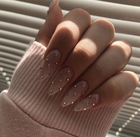 Emerald Nails, Unghie Nail Art, Nagellack Trends, January Nails, Nail Colors Winter, Winter Nails Acrylic, Almond Shape Nails, Almond Nails Designs, Pearl Nails