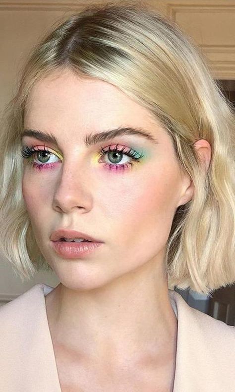 The biggest makeup trends for spring and summer 2020 - Photo 1 Editorial Make-up, Spring Makeup Trends, Rainbow Eye Makeup, Neon Eyeshadow, Revolution Eyeshadow, Lucy Boynton, Neon Makeup, Smink Inspiration, Beauty Make-up