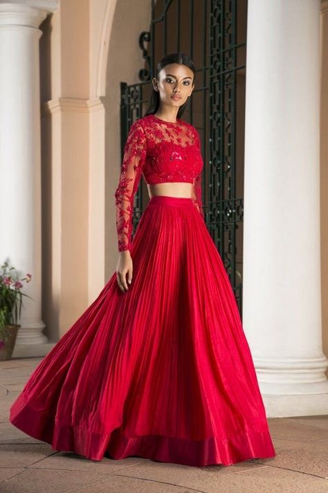 Delicate floral embroidered lehenga set- comes with silk gathered skirt, full sleeve embellished net choli/blouse along with a net dupatta. Made with the finest quality fabrics and intricate detailing that can be worn on numerous occasions like weddings, Diwali, Eid, etc. 🦋 For any customisation, Lehenga Styles, Lengha Blouse, Western Lehenga, Ridhi Mehra, Indian Outfits Lehenga, Wedding Lehenga Designs, Lehenga Designs Simple, Lehnga Dress, Bridal Lehenga Red