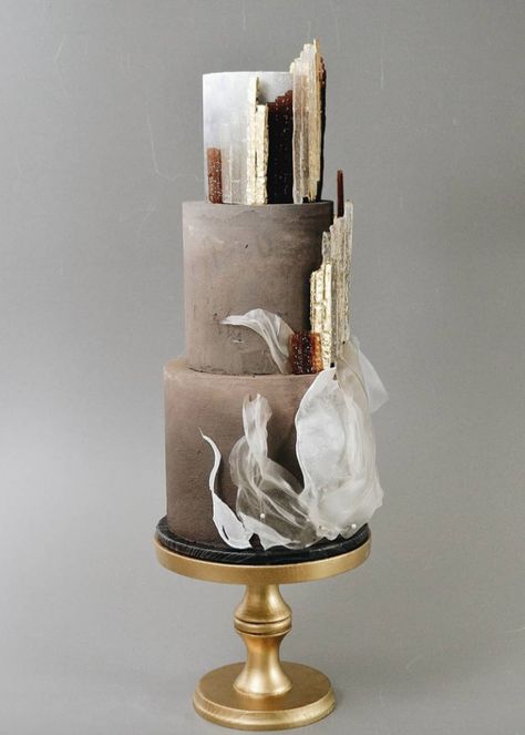 Sweet sculptures: 20 wedding cake ideas inspired by abstract art | Reev Bridal Artist Cake, Pretty Wedding Cakes, Modern Cakes, Gorgeous Wedding Cake, Cake Trends, Modern Wedding Cake, Unique Wedding Cakes, Cool Wedding Cakes, Elegant Cakes