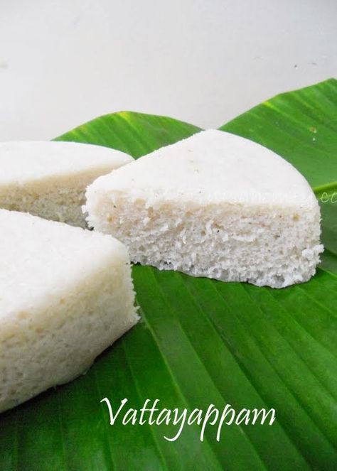 Vattayappam / Steamed Rice Cake....is a traditional fermented steamed cake of Kerala with coconut...from scratch!! Kerala Snacks, Appam Recipe, Rice Coconut, Steamed Rice Cake, Cooking Chicken, Steamed Cake, Steam Recipes, Kerala Food, Indian Breakfast