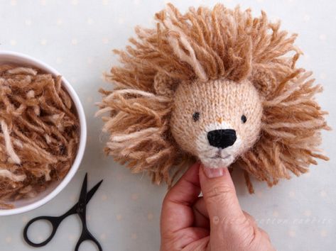 Lion Toys, Knitted Toys Free Patterns, Little Cotton Rabbits, Wool Animals, Knitting Patterns Toys, Fox Pattern, Knitted Animals, African Animals, Knitted Dolls