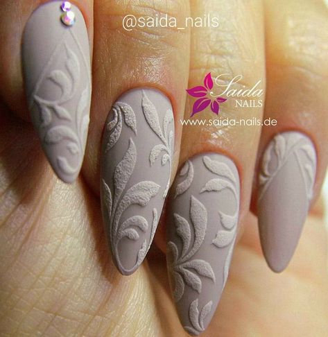 Embossed Nails Design, Fall Textured Nails, Sweater Nail Art Designs, Sweater Art Nails, Nails Efecto Sueter, Nails Sweater Design, Textured Nail Designs, Sweater Nails Fall, Sweater Nails Designs