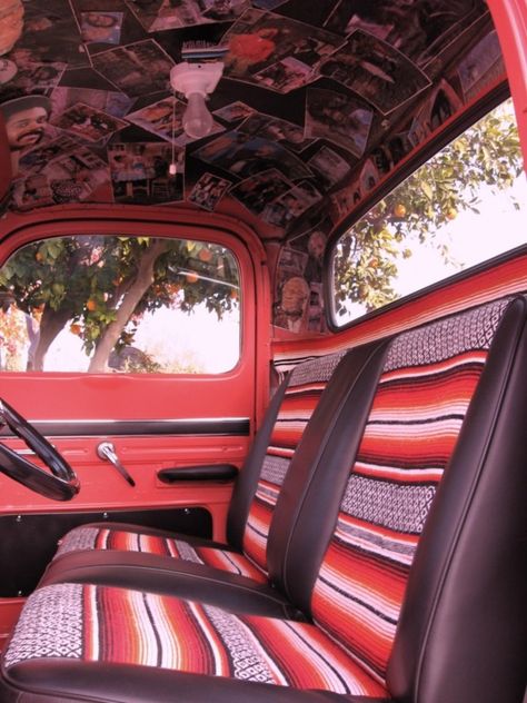 Jaw Dropping car interior decor Ideas0171 Diy Truck Interior, Car Decorations Interior, Old Red Truck, Ducato Camper, Car Interior Diy, Hippie Car, Truck Seat Covers, Interior Boho, Kombi Home