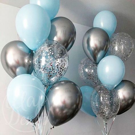 2nd Birthday Photos, Baby Birthday Photoshoot, Silver Color Scheme, 1st Birthday Photoshoot, Moon Party, Silver Decor, Blue Birthday, 17th Birthday, White Balloons