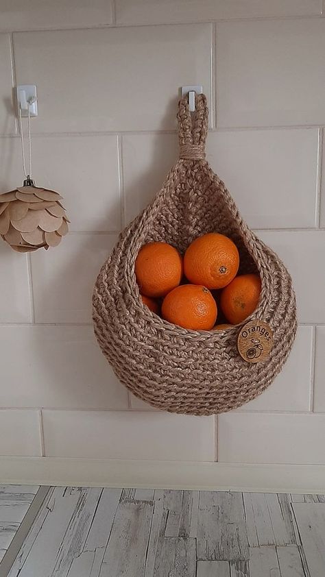 Fruit basket delivery