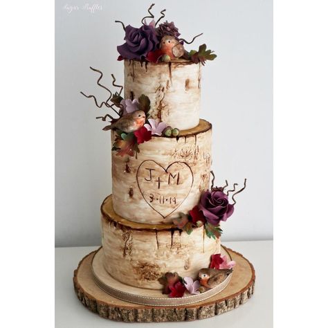 Log Wedding Cake, Fall Themed Wedding Cakes, Autumn Wedding Cakes, Sugar Flower Wedding Cake, Wood Wedding Cakes, Fall Wedding Cake, Fall Garden Wedding, Woodland Cake, Country Wedding Cakes