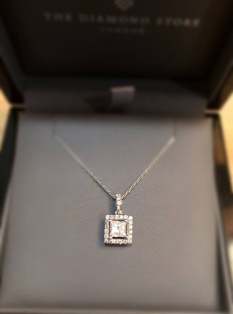 Princess cut diamond - fit for a princess. #thediamondstoreuk #princesscut #diamonds #pendant #wedding #jewellery Princess Diamond Necklace, Princess Cut Necklace, Princess Cut Diamond Necklace, Palazzo Styling, Wedding Ring Redesign, Princess Pendant, Diamond Locket, Small Pendants, Dainty Jewellery