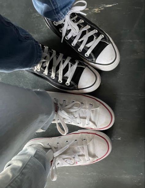 #shoes #aesthetic #tiktok #converse #allstar #black #white #opposite Black And White Converse Aesthetic, Converse Aesthetic Grunge, White And Black Converse, White Converse Aesthetic, Black Converse Aesthetic, Converse Shoes Aesthetic, Black White Converse, Converse Aesthetic, White Keds