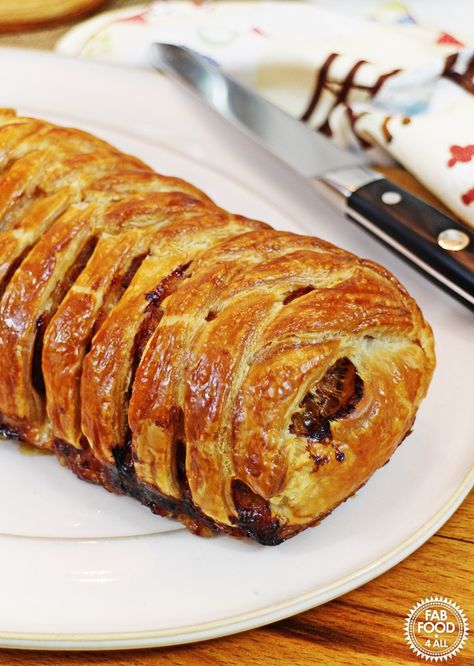 Italian Minced Beef Plait - quick and easy to prepare! Fab Food 4 All Minced Beef Recipes Easy, Minced Beef Pie, Easy Beef Recipes, Beef Hotpot, Beef Biryani, Savoury Mince, Minced Beef Recipes, Pasties Recipes, Classic Meatloaf Recipe