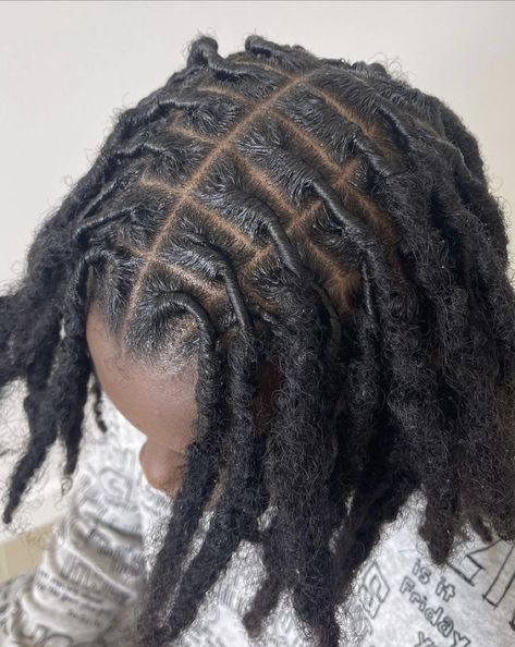 Loc Parting Patterns, Loc Parting, Budding Locs, Locs For Men, Cabelo Black, Thick Locs, Short Locs, Cute Dreads, Dreadlock Hairstyles For Men