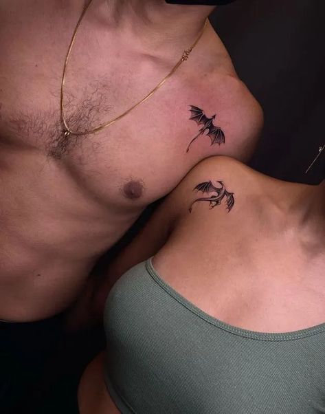 Tattoo Ideas For Men And Women Friends, Men Friendship Tattoos, Chest Tattoo Aesthetic Men, Chest Tattoo Men Ideas Minimalist, Unique Small Couple Tattoos Ideas, Matching Dog Tattoos For Best Friends, Minimalist Couples Tattoo, Small Simple Couple Tattoos, Couple Line Tattoo