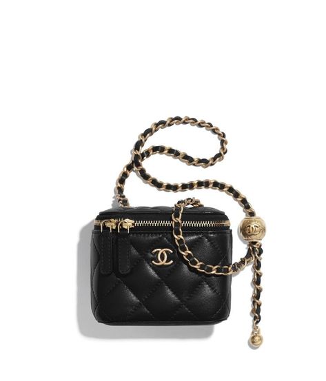 Chanel Handbags Collection, Chanel Mini Bag, Vintage Chanel Bag, Chanel Box, Mode Chanel, Chanel Store, Chanel Mini, Chanel Official, Chanel Official Website