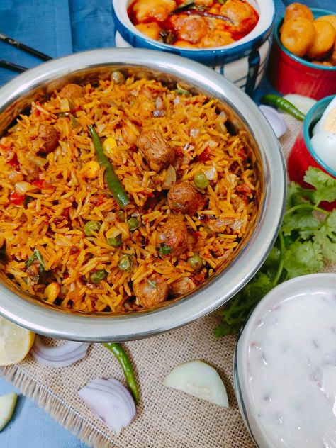 Corn Soyabean tawa pulao Recipe Soyabean Biryani Recipe, Soyabean Pulao Recipe, Soybean Recipe, Tawa Pulao Recipes, Easy Biryani, Vegetarian Biryani, Tawa Pulao, Pav Bhaji Masala, Veg Food