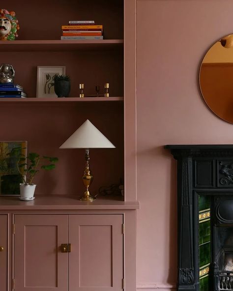 Six paint colours you need to know for this summer, according to Lick | House & Garden Ciao Sofia Coat Paint, Trim Same Color As Wall Paint, Color Drenching Hallway, Warm Hallway Colour Schemes, Dimity Farrow And Ball, Hallway Colour Schemes, Office Vibes, Hallway Colours, Dream Living