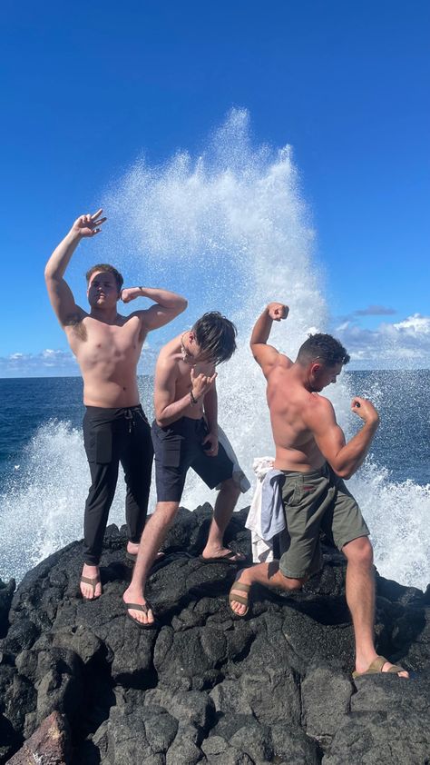 lava rock beach ocean gym flex pose ideas sea hawaii island hilo Shy Wave Pose, Gym Flex Poses, Muscle Flex Pose Reference, Beach Poses Drawing Reference, Surfer Pose Reference, Flexing Muscles Pose, Flex Pose Reference, Beach Reference Pose, Fishing Pose Reference