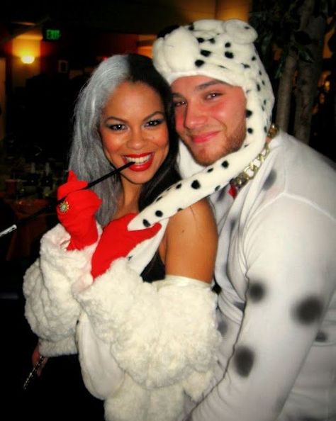 101 Cruella And Dalmation Costume, Dalmation Costume, Peach Costume, Creepy Costumes, Costume Disney, Halloween Couple, Play Pretend, Scary Halloween Costume, Couple Costumes