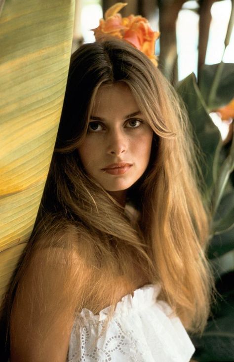 Nastassja Kinski Nastassja Kinski, Long Blonde, Long Blonde Hair, Feminine Beauty, Movie Stars, Beauty Women, Beautiful People, Blonde Hair, Long Hair