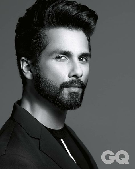 Bollywood Actor Men, Shahid Kapoor Beard, Shahid Kapoor Sketch, Shahid Kapoor Photoshoot, Shahid Kapoor Hairstyle, Pink Peach Hair, Chocolate Boy, Kabir Singh, Male Hairstyles