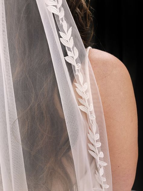 Lace edged wedding veil, single tier, Vine detail, light ivory color. Classic and elegant with for a beautiful outdoor garden wedding! Made with soft, top -quality bridal tulle. The lace is NOT glued, everything is sewn by machine or by hand. Metal comb for easy wear. Length Pictured - Fingertip ( See diagram) Custom veils are available. Please message us here or from our website www.stelluladesigns.com to design with us! Please leave your wedding date with your order so we can triple check it will arrive in time! Veil Fingertip Length, Wedding Gown Bustle, Custom Veils, Outdoor Garden Wedding, Fingertip Veil, Secret Wedding, Wedding Veil Accessories, Leaf Border, Metal Comb