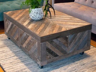 Barnwood Projects, Wooden Pallet Crafts, Barn Boards, Pallet Furniture Designs, Diy Ottoman, Pallet Boards, Wooden Pallet Furniture, Pallet Designs, Decoration Tips