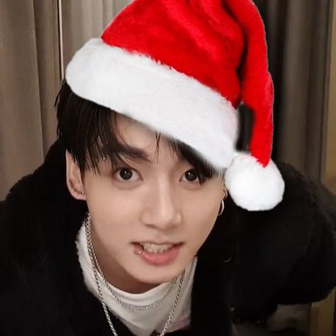 Deer Eyes, Bts Christmas, Merry Christmas To You, Christmas Icons, Love My Boys, Korean Aesthetic, Jimin Jungkook, Jungkook Cute, Foto Jungkook