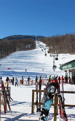 Ski Culture, Adirondack Park, Mountain Pictures, Retro Ski, Ski Shop, Dine In, Lake George, Cross Country Skiing, Winter Fun