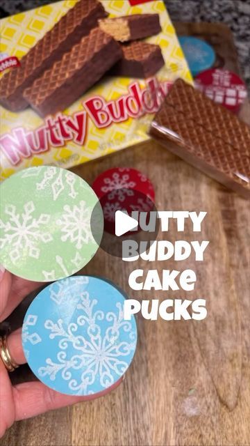 The Original CakePuck! on Instagram: "Literally doesn’t get much easier! And these, well if you’ve ever tried a Nutty Buddy you already know how GOOD they are! The Cake Puck mold set makes it easy to cover all of your favorite desserts in chocolate. Get your mold set today and get Pucking! #cakepucks #bentycakes #nuttybuddy #bestdessert #easybaking #willitpuck" Cake Pucks Recipe, Puck Cakes, Dessert Pops, Cake Puck, Cake Pucks, Nutty Bars, Nutty Buddy, Chocolate Covered Desserts, Smores Cake