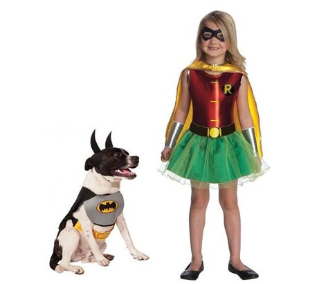 Pin for Later: 18 Halloween Costumes For the Perfect Pet and Kiddo Duo Batman and Robin Your canine can be Batman ($28) for a day with his human sidekick Robin ($30), or you can switch it around with a Robin dog ($20) and Batkid ($30). Robin Girl Costume, Girl Superhero Costumes, Robin Girl, Superhero Fancy Dress, Robin Costume, Batman Outfits, Batman Costumes, Shimmery Dress, Toddler Halloween Costumes