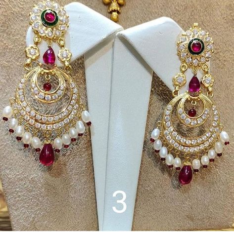 Rajputi Earrings Design Gold, Rajputi Earrings, Marwadi Jewellery, Earrings Design Gold, Chaand Baaliyan, Rajput Jewellery, Gold Herringbone Chain, Rajasthani Dress, Rajputi Jewellery