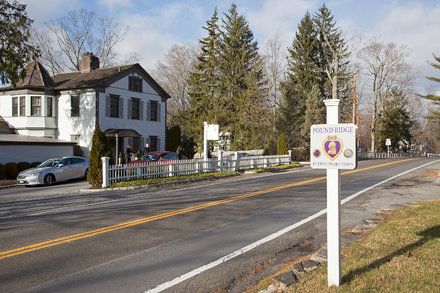 Living in Pound Ridge New York Sense Of Community, Sewage System, Traffic Lights, Cross River, Grand Central Terminal, Private Property, Business District, Horse Life, Traffic Light